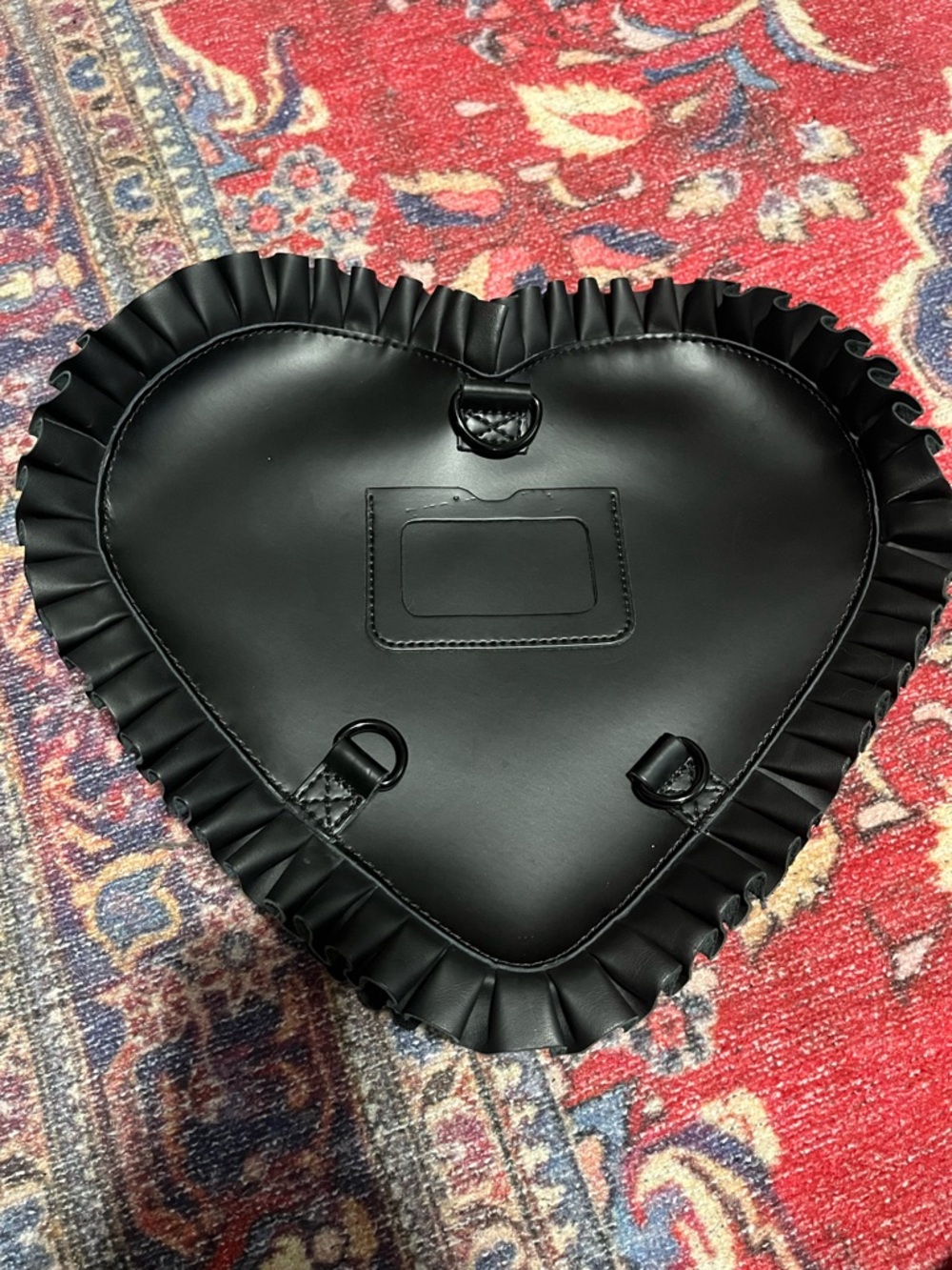 Rare Dr. Martens heart ruffle bag/backpack - Picture 2 of 11